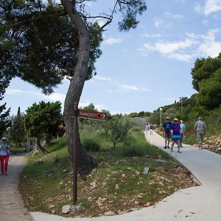 Villa Restful In Dalmatia With Garden